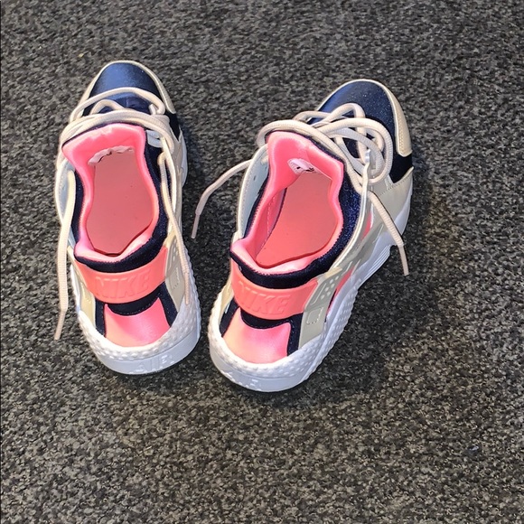 Huaraches - Picture 3 of 3